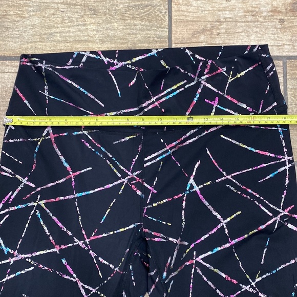 ZYIA Black Multicolor Patterned Leggings - Picture 11 of 13